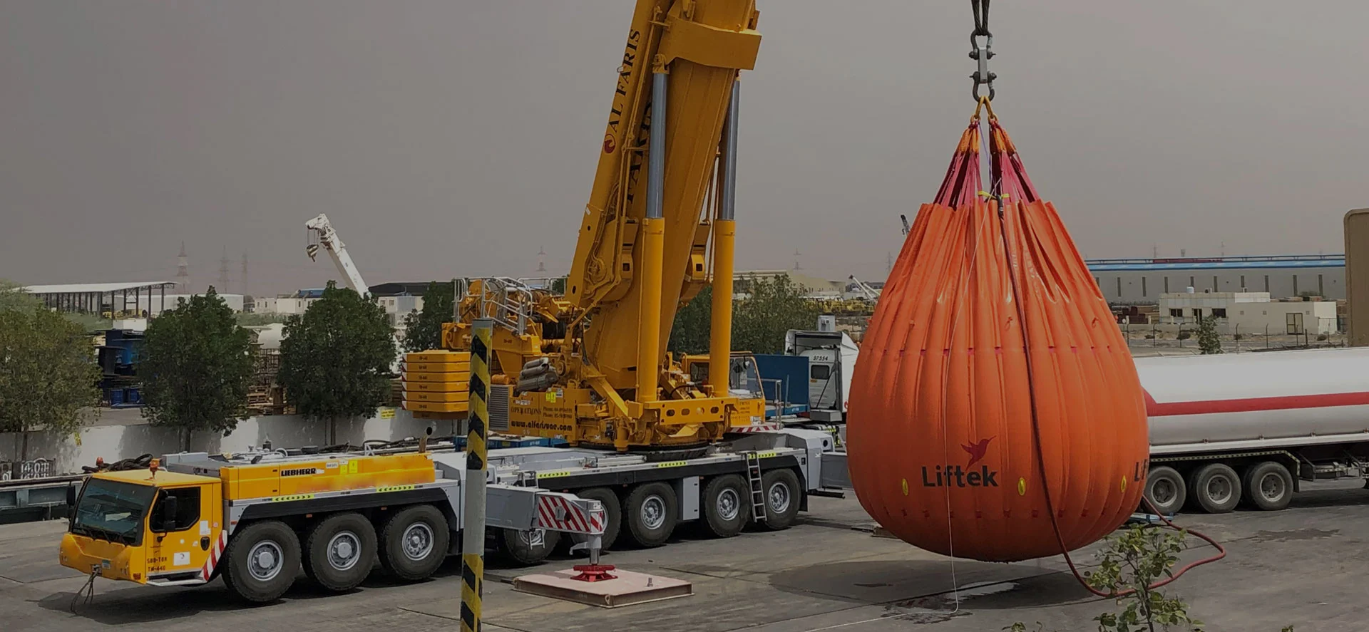 Lifting equipment suppliers in UAE offering hoists, slings, shackles and industrial lifting solutions
